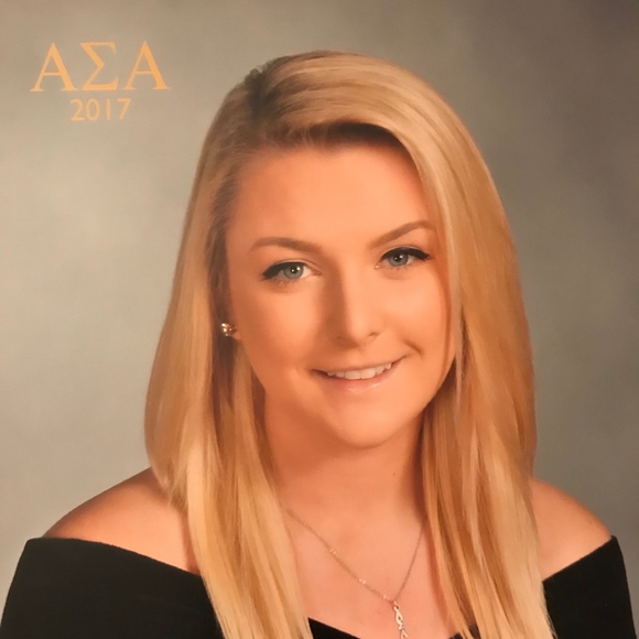 Meet Jessica - Picture 1 of 4